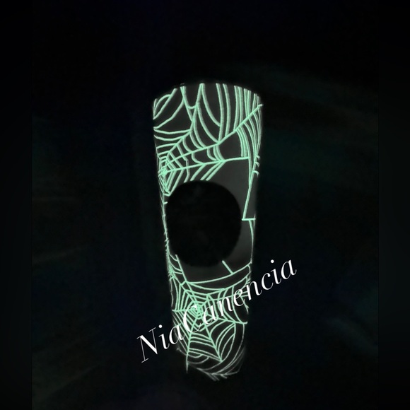 Starbucks Web Glow in the dark venti - Picture 2 of 2